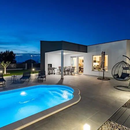 Villa Medena Paljuv
